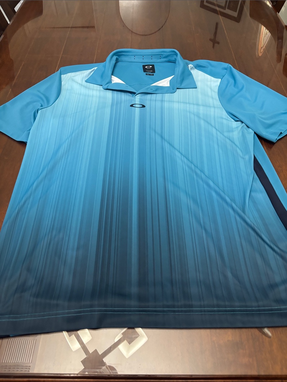 Oakley Men’s Aqua Blue Gradient Polo